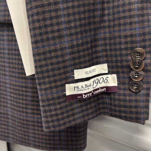 Jos. A. Bank Men's Plaid Checkered Blazer - Picture 3 of 5